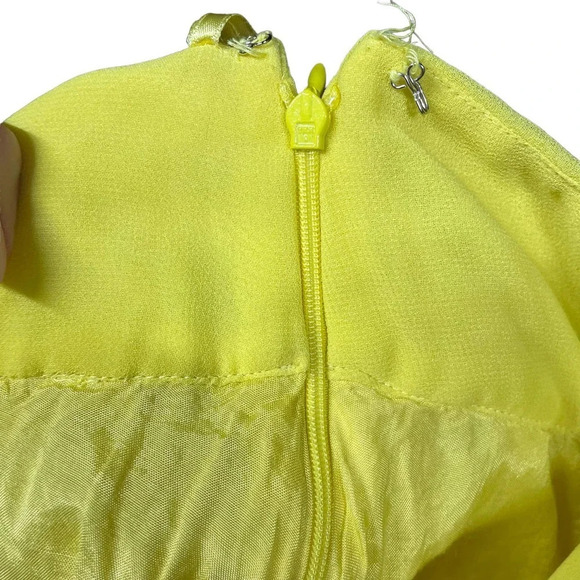Reiss Yellow Textured‎ Swing Skirt with Ruffle Line Detailing Size 6 - Picture 7 of 7